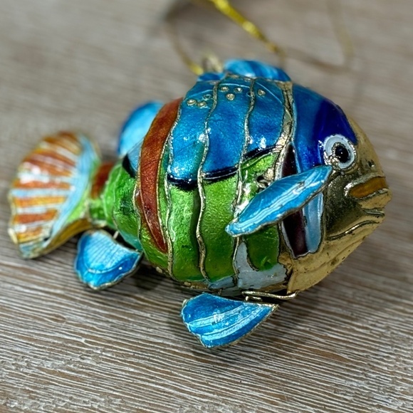 NWT Nautical Luxuries Cloisonné Enamel Articulated Tropical Fish Ornament - Picture 2 of 3